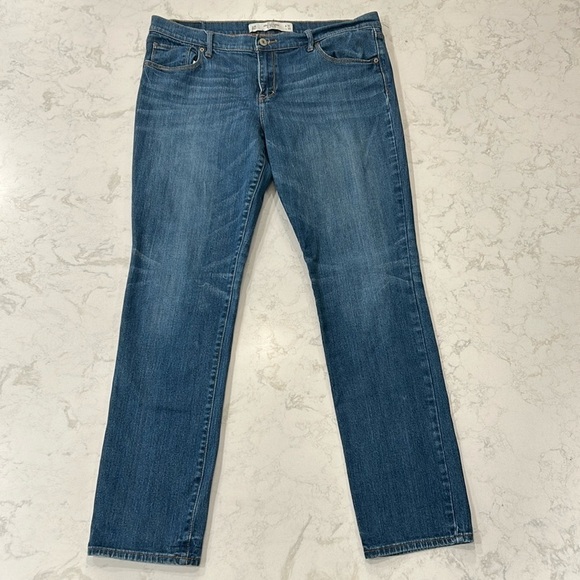 Abercrombie & Fitch Erin Low Rise Perfect Stretch Straight Leg Jeans 12 - Picture 1 of 16